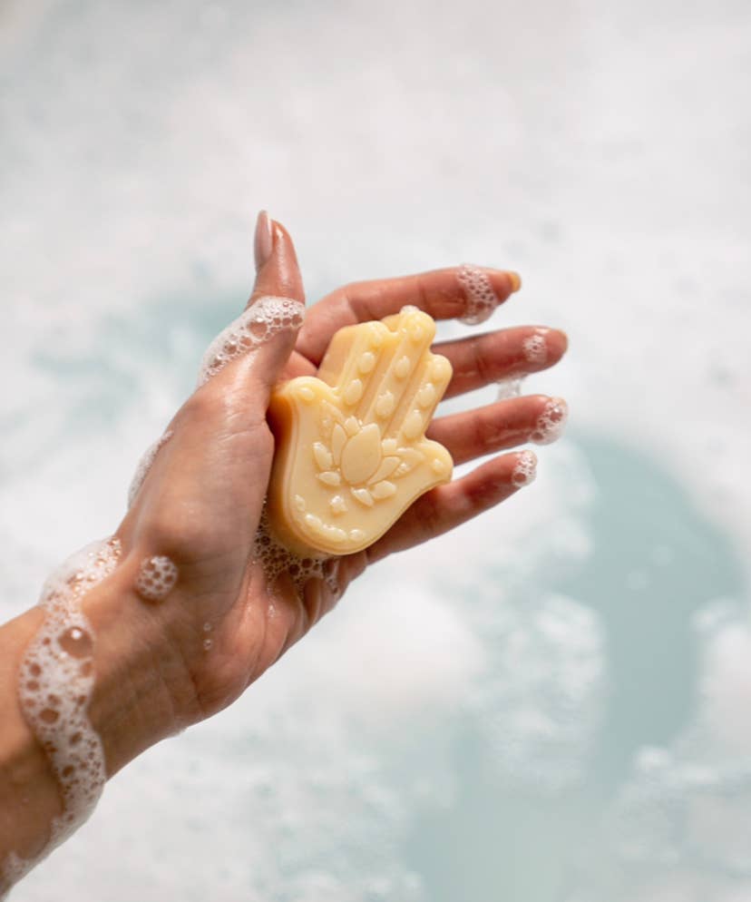 Seife Khamsa Hand der Fatima / Nachtblühender Jasmin 70 g