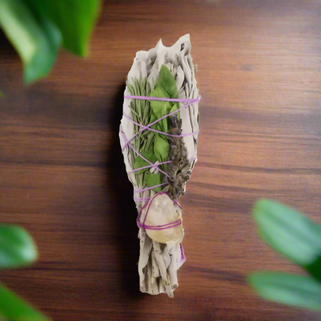 Green Tree Räucherbündel Aura Cleansing / Weißer Salbei, Rosmarin, Lavendel und Citrin 10 cm