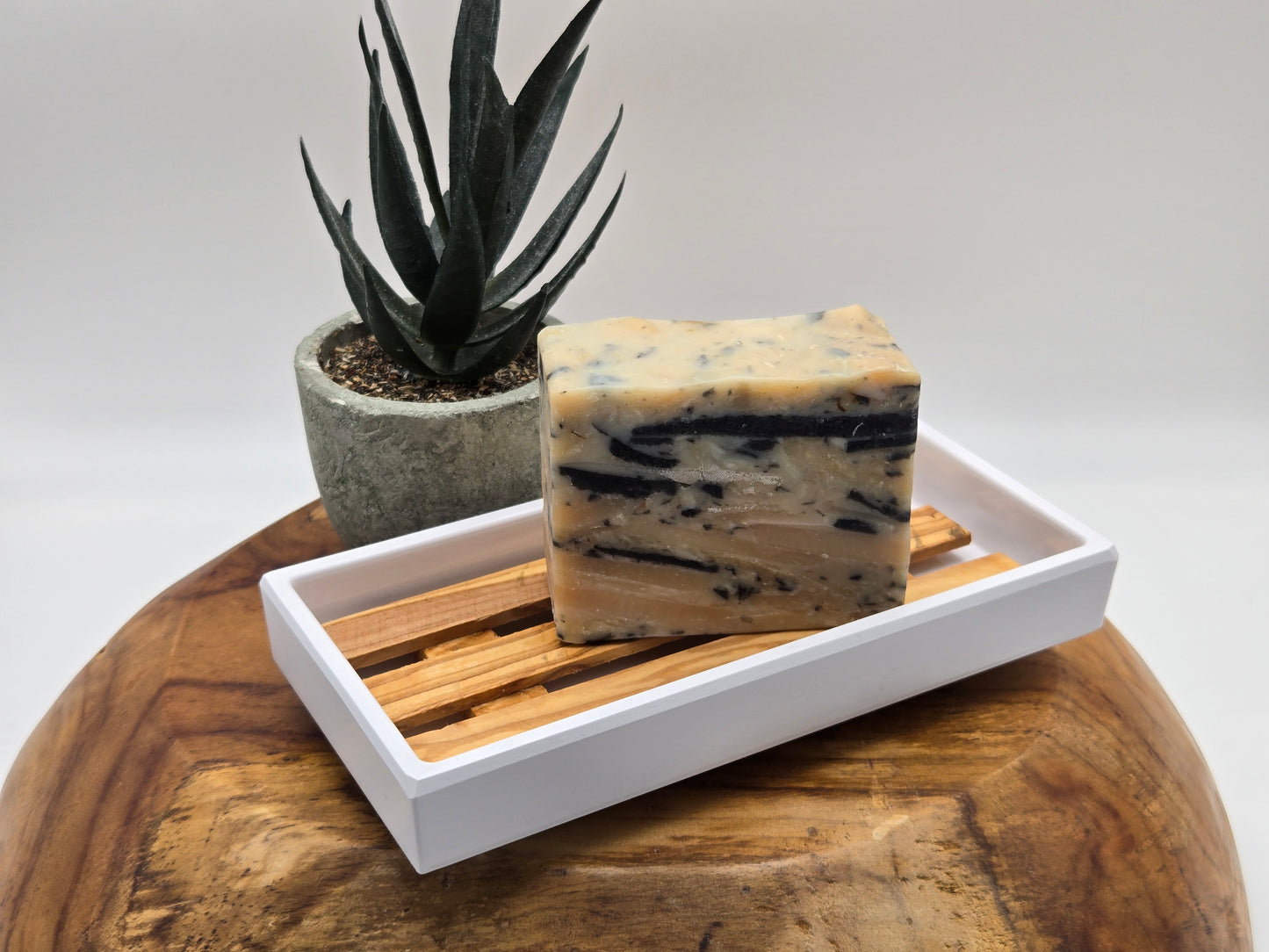 Seifenablage Seifenschale Melamin weiß mit Inlay aus Olivenholz