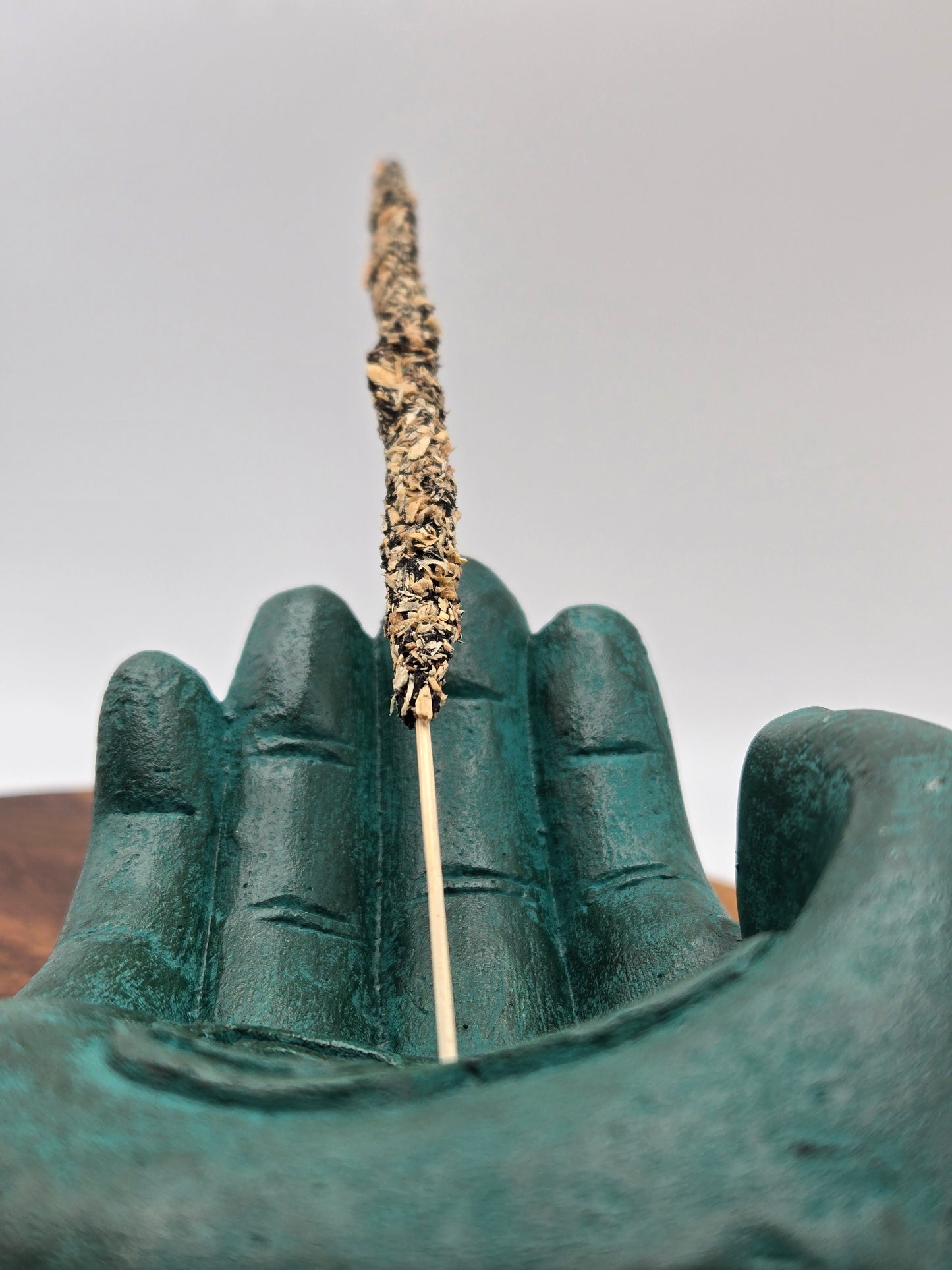 Räucherhalter Buddha Hand Grün